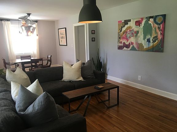3rd image of 321 Bowwood Dr