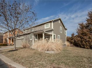 4464 W 161st Pl, Overland Park, KS 66085