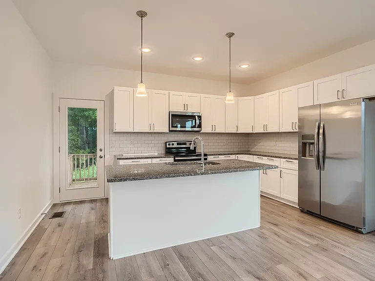 1157 Alcove Way — Photo 4