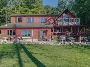 10329 Wildwood Rd, Interlochen, MI 49643