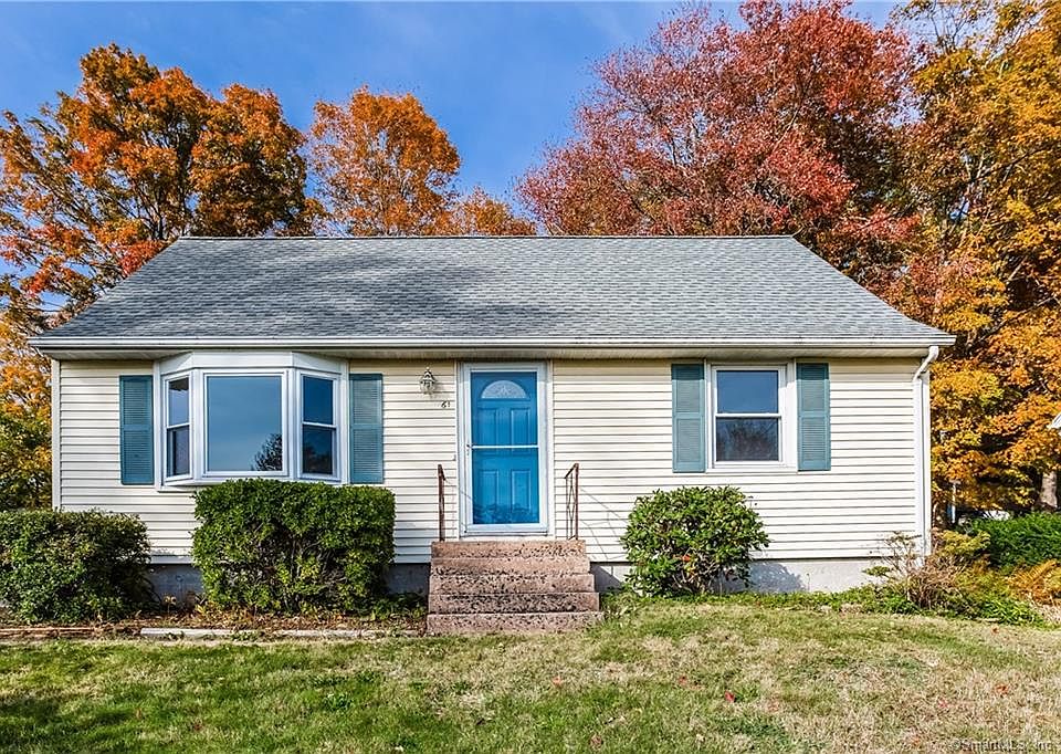 61 Lakeside Avenue