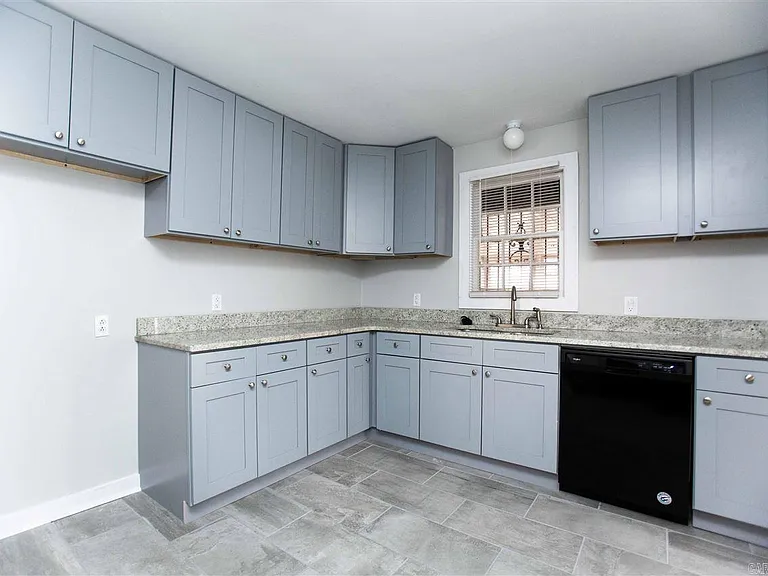 1521 S Pierce St — Photo 10