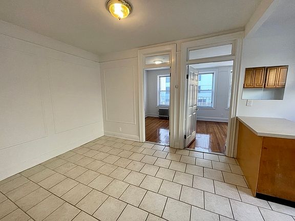 2nd image of 31-50 32nd St #3