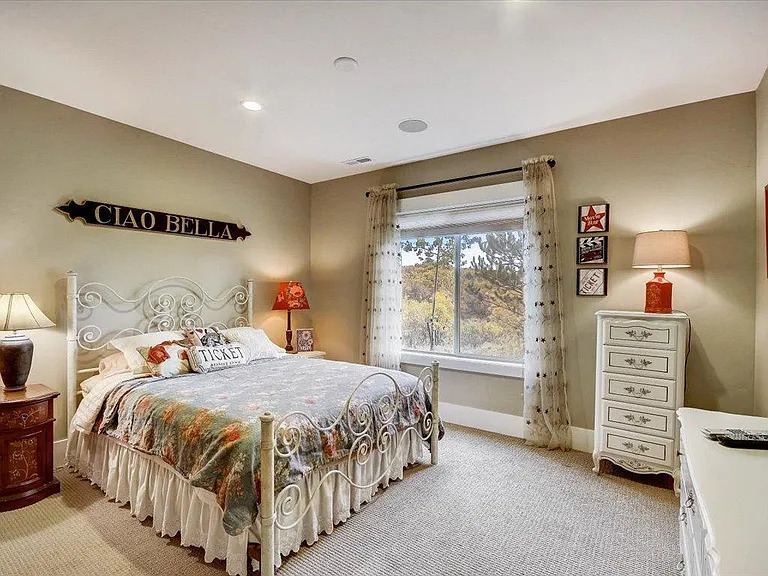 10223 N Rustler Ct — Photo 33