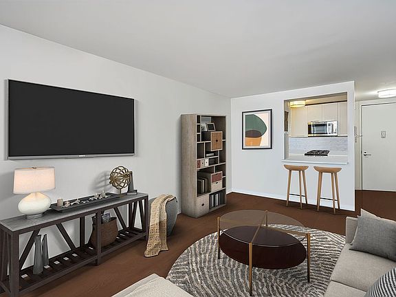 3rd image of 200 E 94th St APT 626