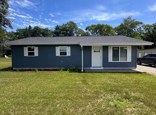 N3040 Lawson Dr, Waupaca, WI 54981