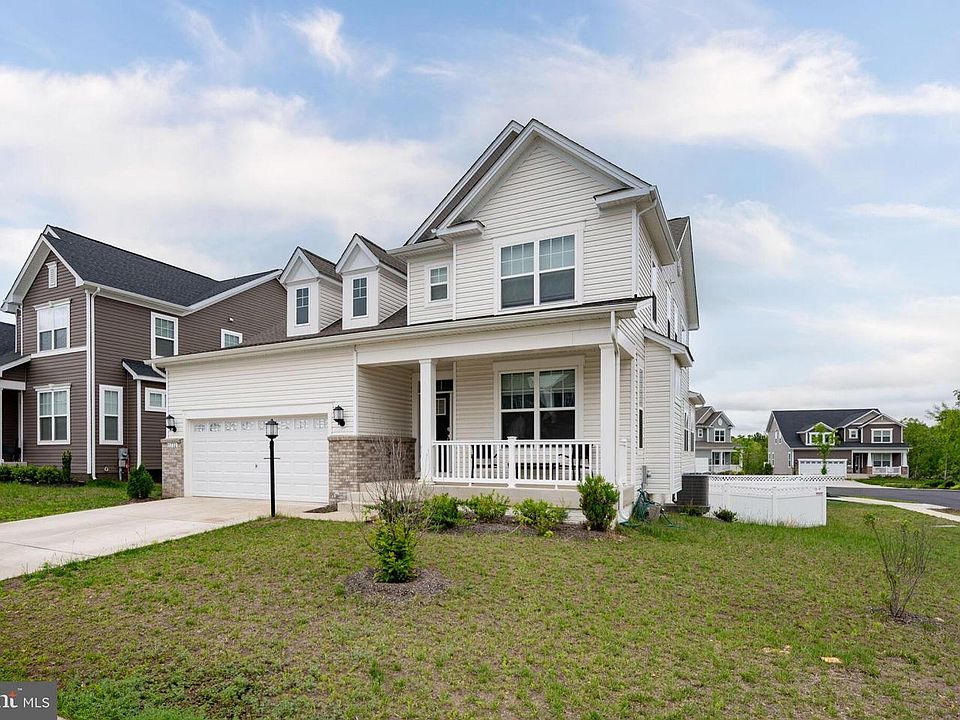 1st image of 11732 Ian Fleming Ln