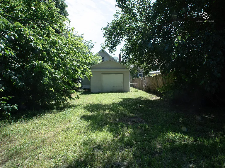 120 N Drury Ave — Photo 15