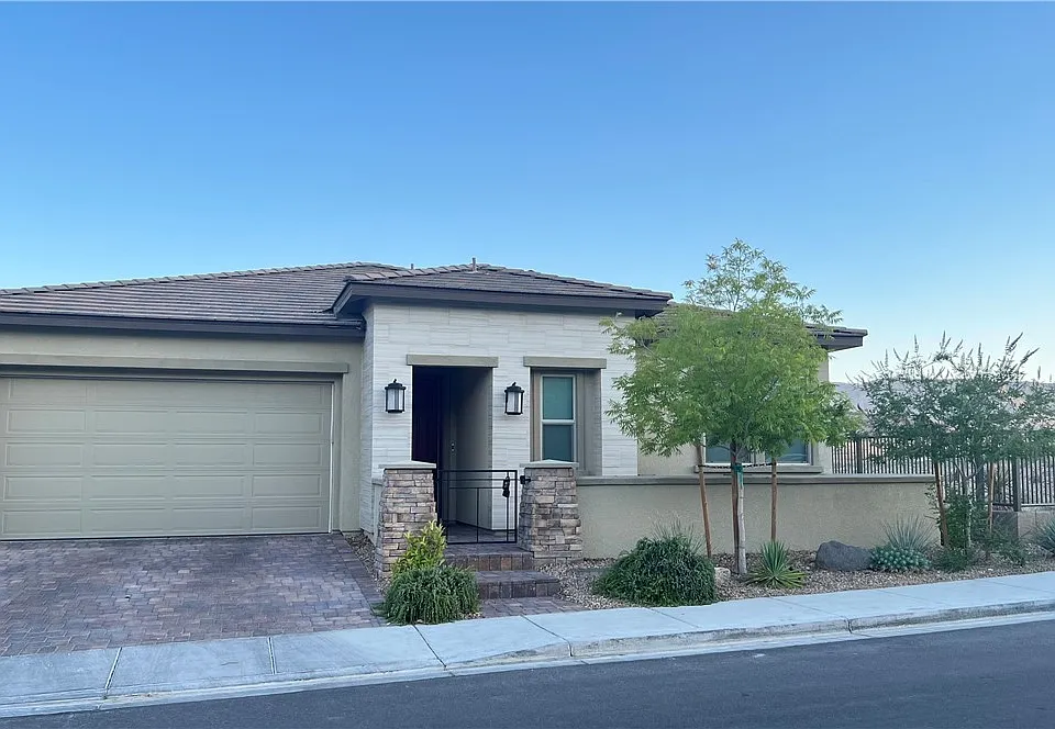 12389 Valley Chase Ave