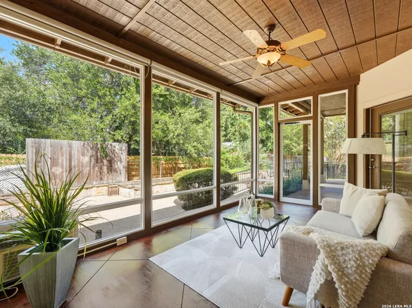 20 Laurel Trl, New Braunfels, TX 78130
