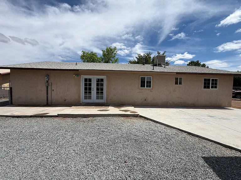 1143 De Vargas Ct SE — Photo 29