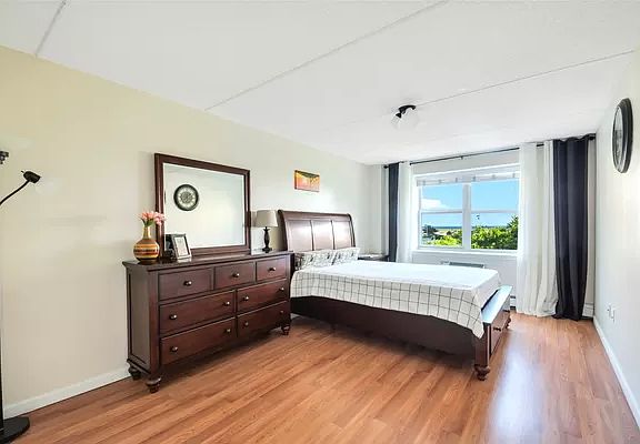 4th image of 79-14 Rockaway Beach Blvd #3B
