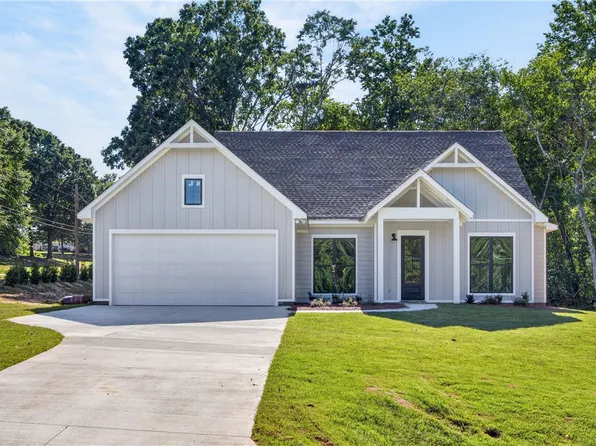 75 Lee Road 2058, Salem, AL 36874