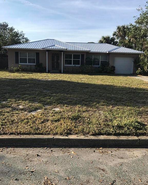 1st image of 826 Orange Blossom Dr