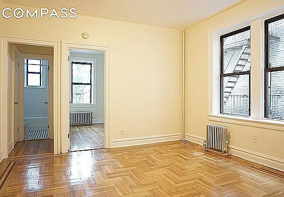 2nd image of 3242 33rd St APT C7