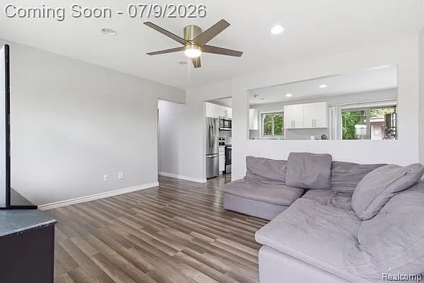 4950 Windham Dr — Photo 4