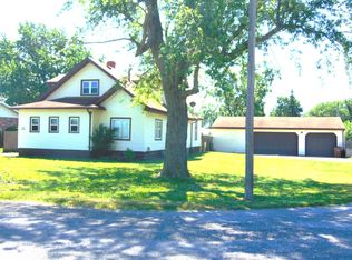 102 Henry St, Gillespie, IL 62033