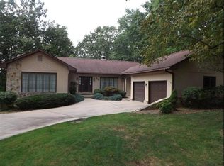 206 Lakeside Dr, Crossville, TN 38558