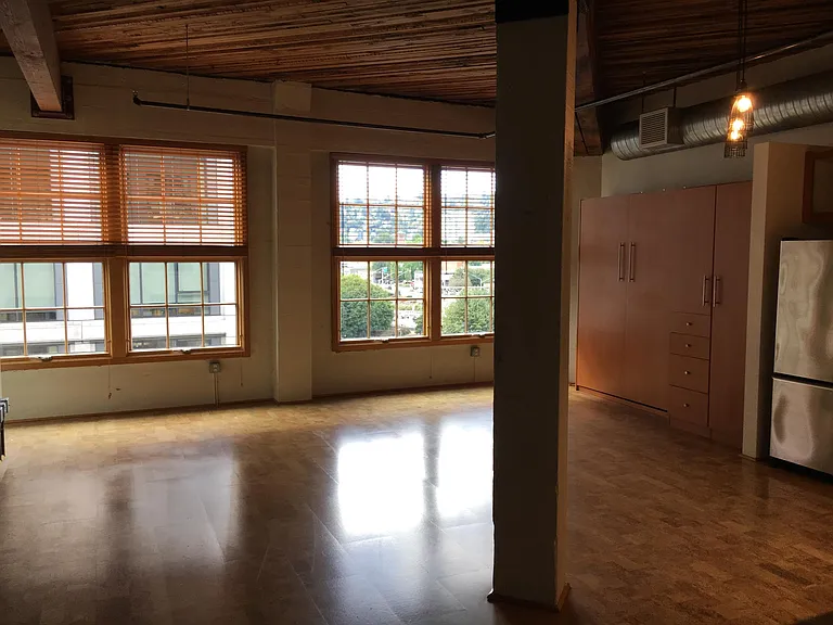 1420 NW Lovejoy St #611 — Photo 7