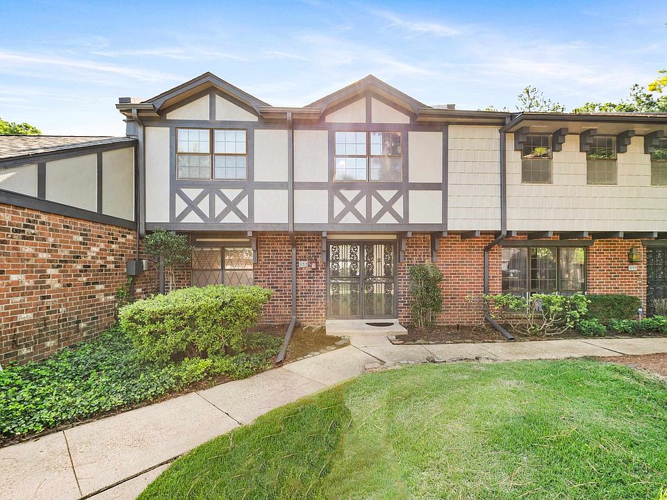 1st image of 953 Green Oaks Dr