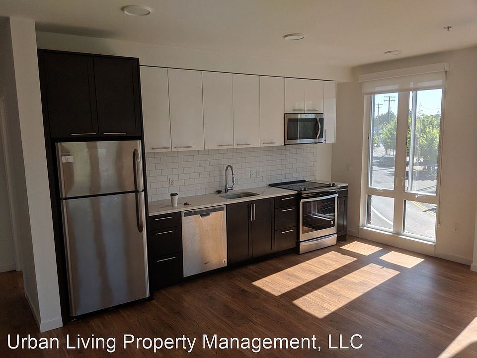 1st image of 7428 N Charleston Ave #312