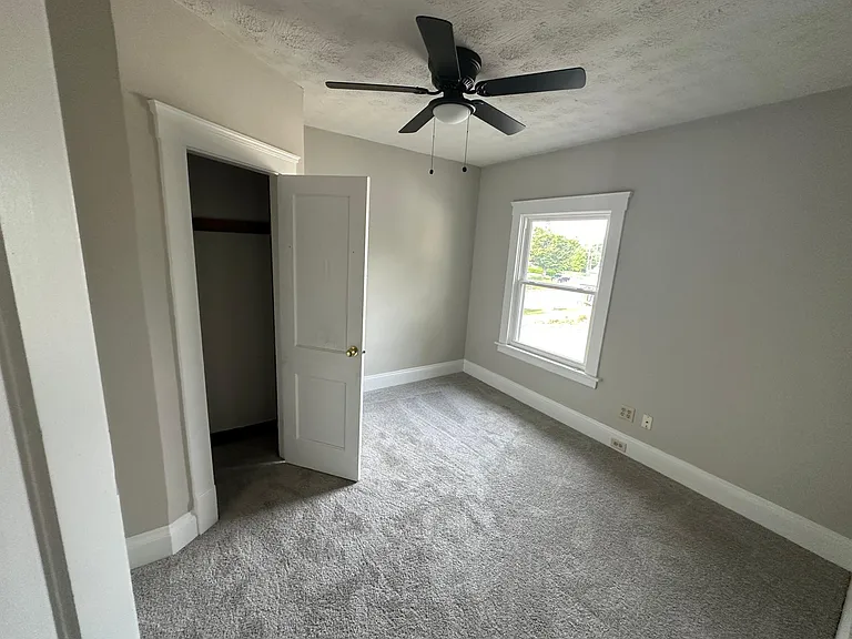 9607 Clifton Blvd #2 — Photo 20