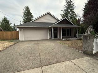 16938 SE Stephens St, Portland, OR 97233