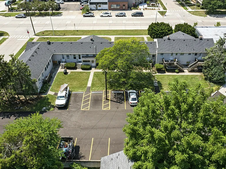 27 Gladwin Ave #27 — Photo 22
