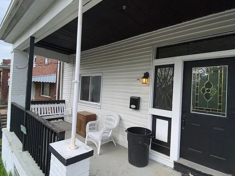1518 Orangewood Ave — Photo 3