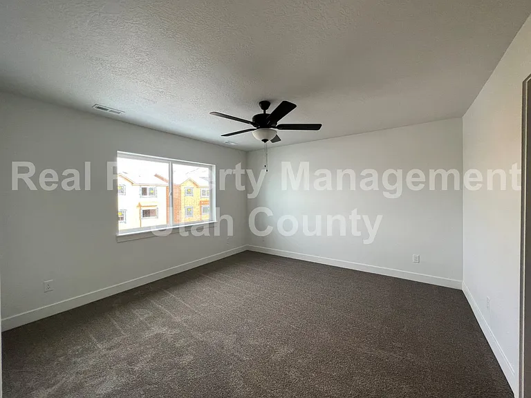 608 E 340 S — Photo 21