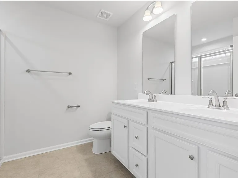 151 Crown St — Photo 14