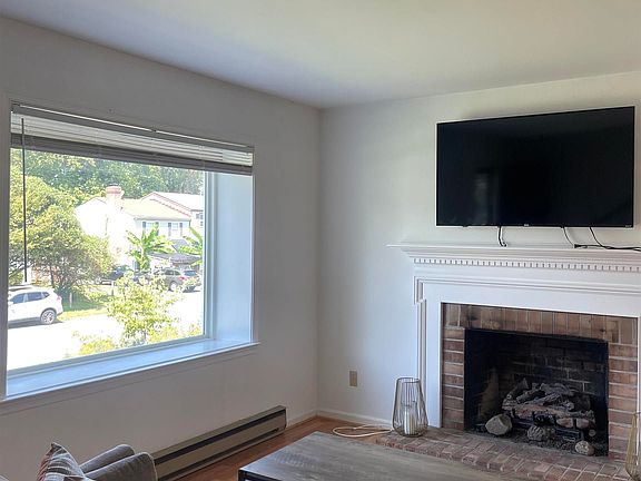 2nd image of 728 Orangedale Ave