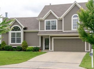 16198 S Curtis St, Olathe, KS 66062