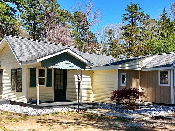 2nd image of 6734 Weymouth Rd