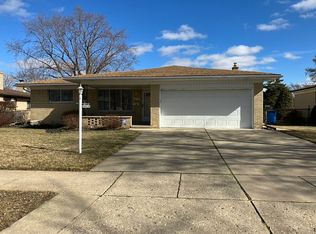 30520 Austin Dr, Warren, MI 48092
