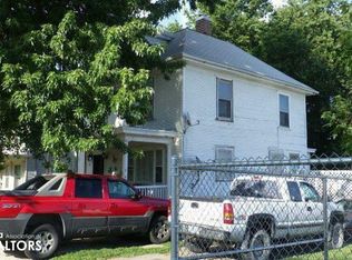 108 S Central Ave, Burlington, IA 52601