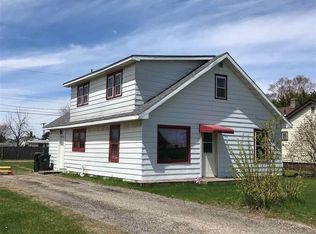 1515 N 20th St, Escanaba, MI 49829