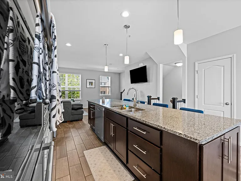 10607 Meridian Hill Way — Photo 9