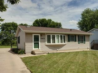 1143 Fleur Dr, Waterloo, IA 50701