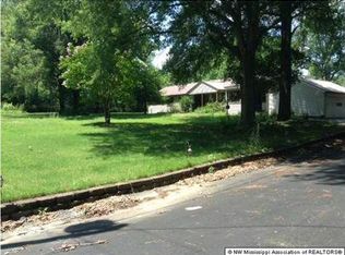 2061 Bubba Taylor Rd, Byhalia, MS 38611