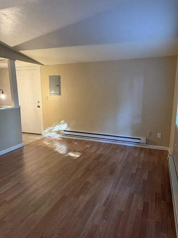2656 Sanders Dr — Photo 3