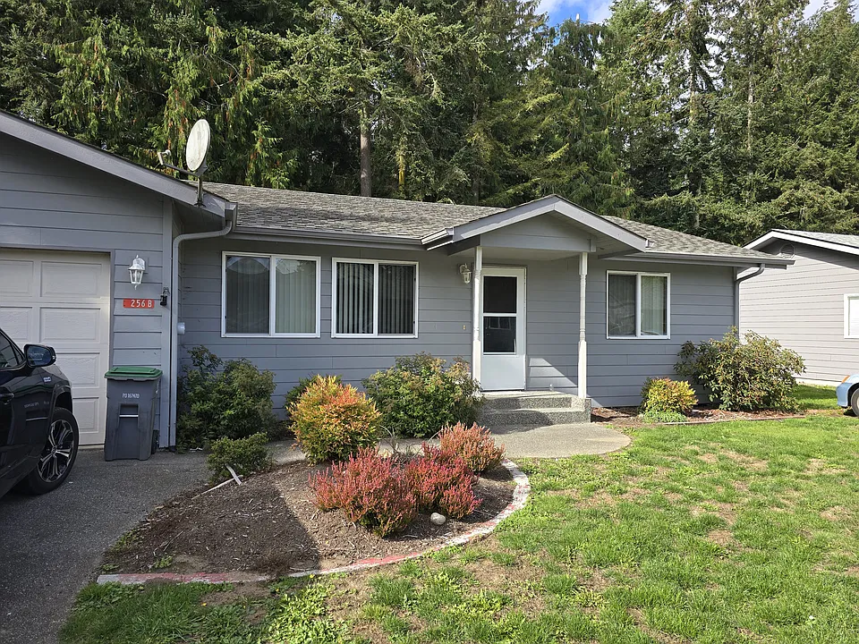 256 B Arcadia Ter #B