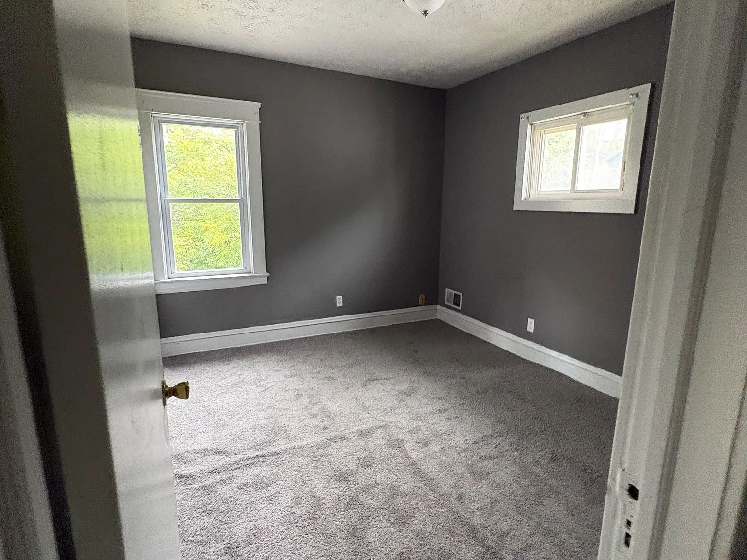 2 bed, 1000 sqft, $1,100 — Photo 3