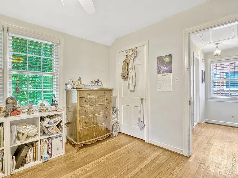 416 S Abingdon St — Photo 18