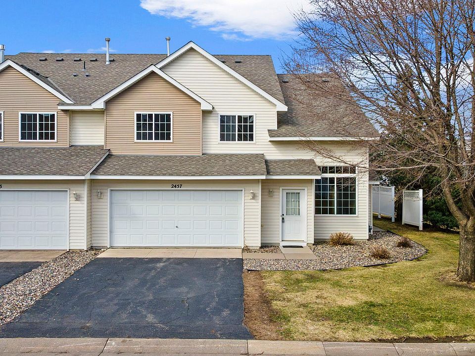 1st image of 2457 Yellowstone Dr #116