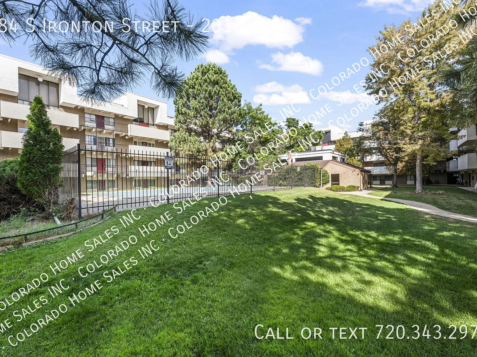 2 bed, 2 bath with 384 S Ironton Street Unit #201, Aurora, CO 80012 — Photo 2