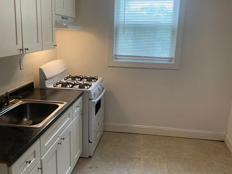 375 Marlton Ave #1 — Photo 4