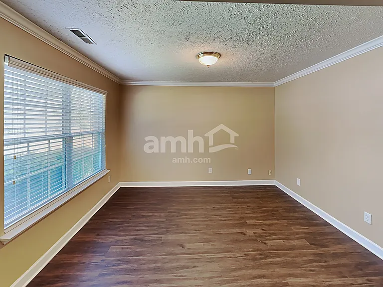 8028 Meadowview Ln — Photo 20