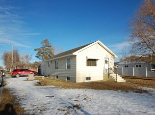 802 5th St SE, Sidney, MT 59270