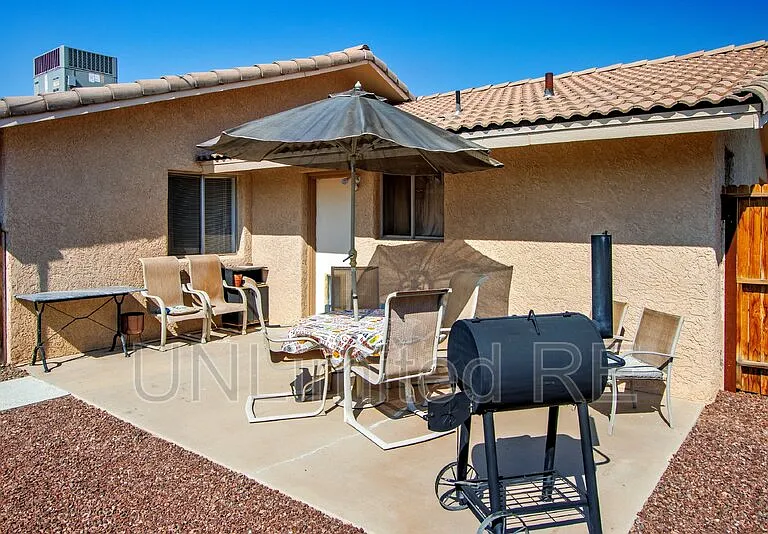 2510 Hacienda Pl — Photo 4